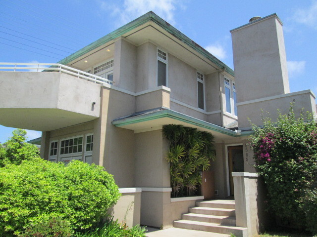 5565 Beaumont Ave in San Diego, CA - Building Photo