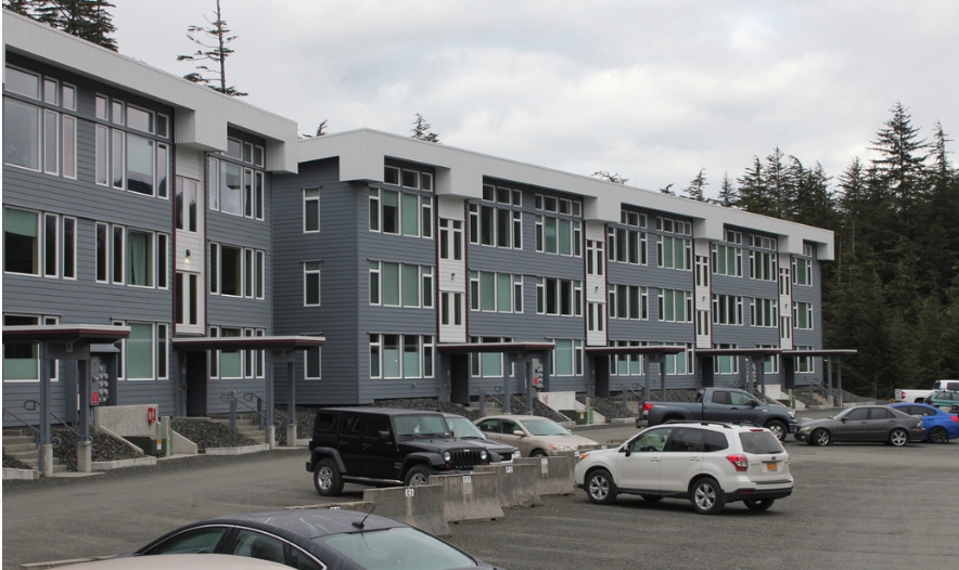 Island Hills Apartments in Juneau, AK - Building Photo