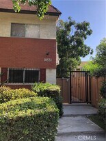 14551 Vose St in Los Angeles, CA - Building Photo