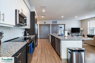 2650 S McDonald St in McKinney, TX - Building Photo - Building Photo