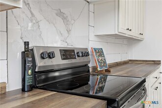 2301 Wegner Rd in New Braunfels, TX - Building Photo - Building Photo