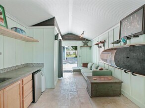 818 Windsor Dr in Sarasota, FL - Building Photo - Building Photo