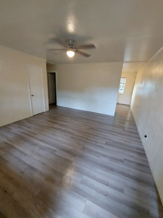 2629 Uwharrie Rd in High Point, NC - Building Photo - Building Photo