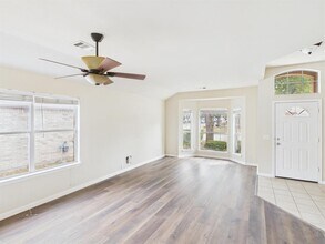 741 Rusk Rd in Round Rock, TX - Building Photo - Building Photo