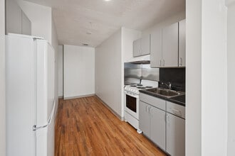 Aurora Apartments in Worcester, MA - Foto de edificio - Building Photo
