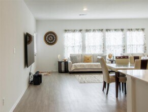 1404 Aquilla Dr in Leander, TX - Building Photo - Building Photo