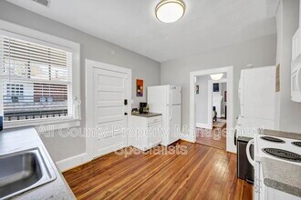 1037 Kinard Ct in Columbia, SC - Building Photo - Building Photo