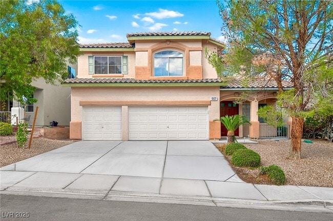 1007 Paradise View St