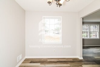 9574 Windsor Lake Blvd in Columbia, SC - Foto de edificio - Building Photo