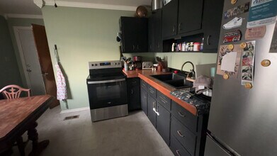 1208 Pickwick Rd in Knoxville, TN - Building Photo - Building Photo