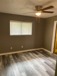 304 Furlong Dr photo'