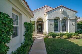 81195 Muirfield Village in La Quinta, CA - Building Photo - Building Photo