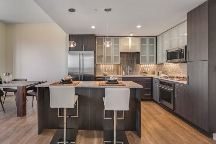 1 Canal St, Unit PH 1203 in Boston, MA - Building Photo