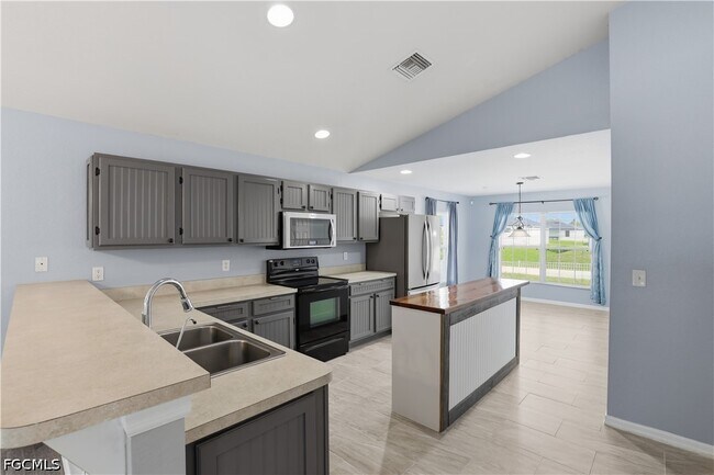 property at 3005 41st St W