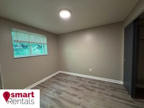 467 S Holmes Ave in Kirkwood, MO - Building Photo - Building Photo