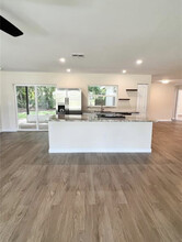 3948 Basswood Dr in Sarasota, FL - Building Photo - Building Photo