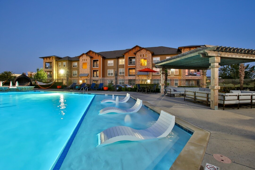 The Legend in Waco, TX - Foto de edificio