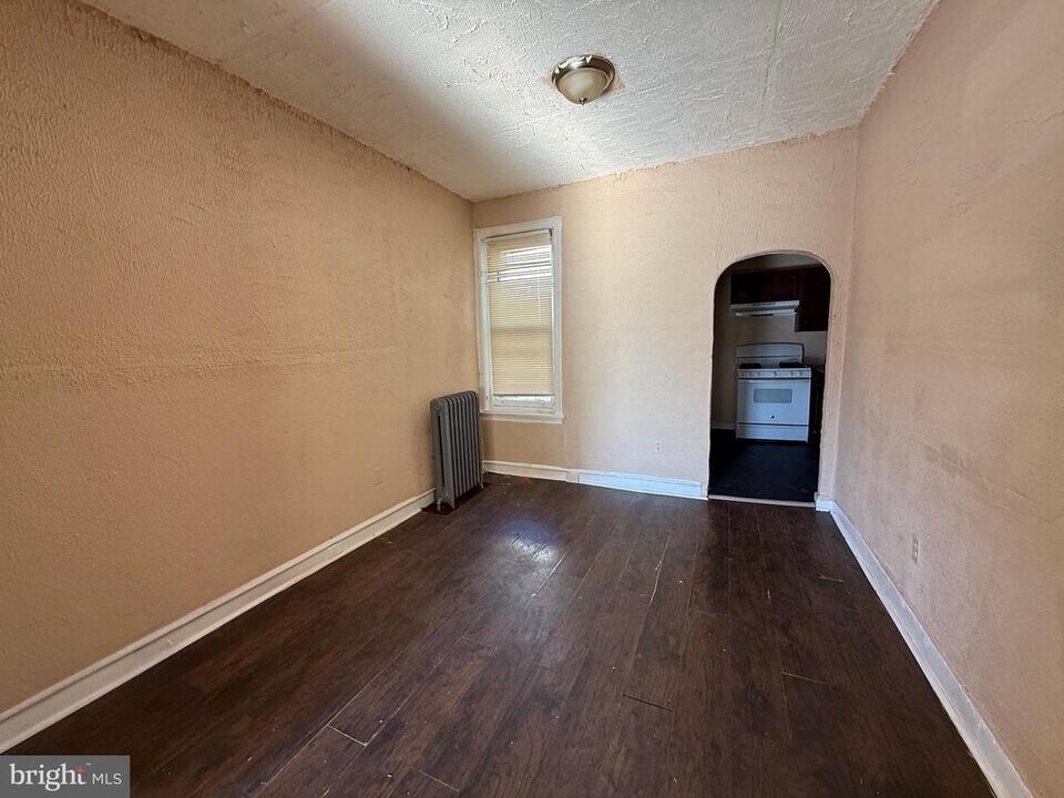 2413 W Indiana Ave in Philadelphia, PA - Building Photo