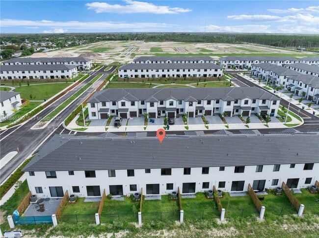 18973 SW 344th Ter in Florida City, FL - Building Photo - Building Photo