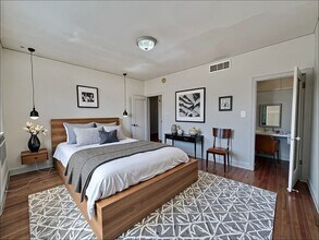 145 N Sycamore Ave in Los Angeles, CA - Building Photo - Building Photo