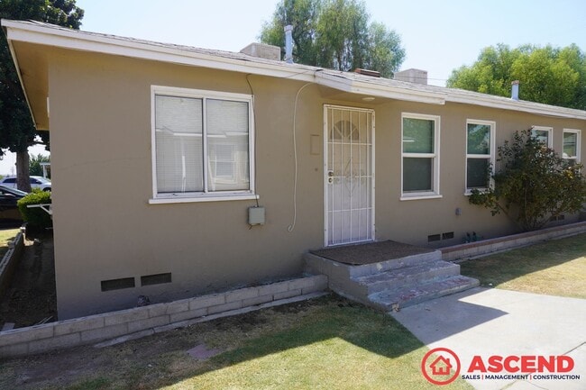 1907 Bedford Way in Bakersfield, CA - Building Photo - Building Photo