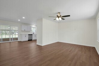 1904 Shiloh Dr in Fayetteville, NC - Building Photo - Building Photo