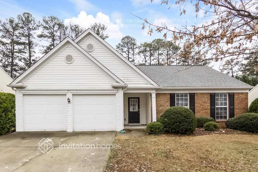207 Park Forest Way NW in Kennesaw, GA - Foto de edificio