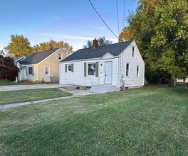 1808 N Merrifield Ave in Mishawaka, IN - Building Photo - Building Photo