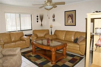 11814 Raintree Lake Ln in Temple Terrace, FL - Building Photo - Building Photo