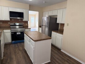 9 Dewthread Ct in Spring, TX - Building Photo