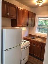 187 W Clarkstown Rd in New City, NY - Building Photo - Building Photo