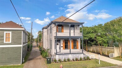 614 11th St in Galveston, TX - Building Photo - Building Photo