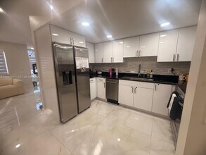 6864 NW 166th Terrace in Miami Lakes, FL - Building Photo - Building Photo