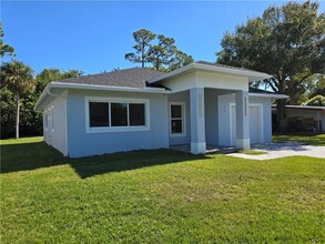 2166 79th Ave, Unit Private Bedroom in Vero Beach, FL - Building Photo - Building Photo