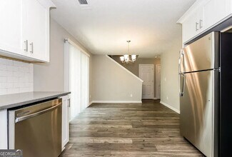 4247 Chestnut Lake Ave in Stonecrest, GA - Building Photo - Building Photo
