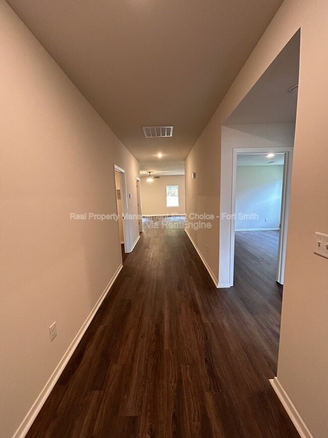 10640 Cedar Wy in Fort Smith, AR - Foto de edificio - Building Photo