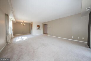 103 Drummers Ln in Wayne, PA - Building Photo