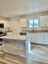 467 E Laporte Pl in Pueblo West, CO - Building Photo - Building Photo