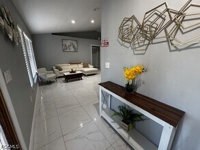 8409 Tahiti Rd in Ft. Myers, FL - Building Photo - Building Photo