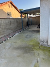 9110 Sonoma Way in Bakersfield, CA - Foto de edificio - Building Photo