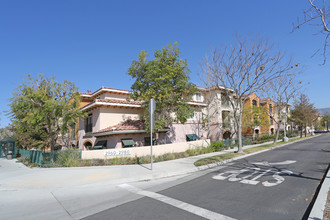 Vintage Paseo Senior Apartments in Simi Valley, CA - Building Photo - Building Photo