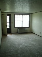 Amhurst Apartments in Dayton, OH - Building Photo - Interior Photo