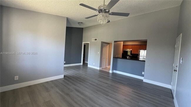 530 S Park Rd in Hollywood, FL - Building Photo - Building Photo