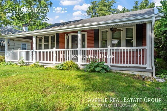 2111 Grandview Dr in St. Louis, MO - Building Photo - Building Photo