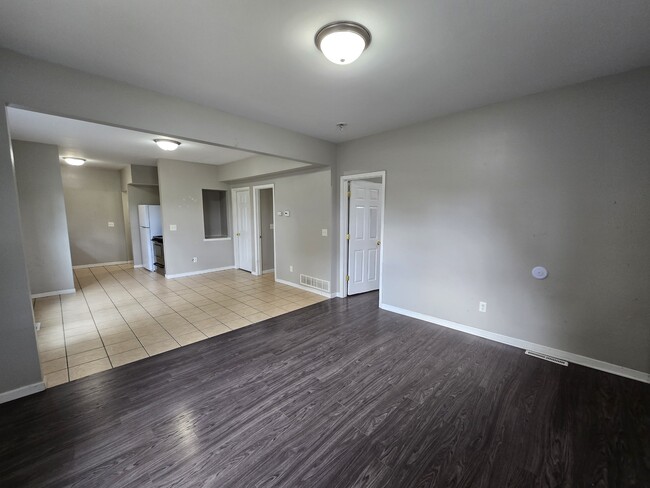 1650 Ellis Blvd NW in Cedar Rapids, IA - Building Photo - Building Photo