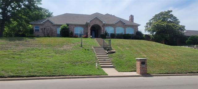 property at 14 Crosslands Rd