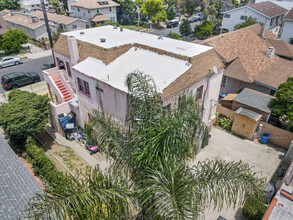 1366 W 37th Pl in Los Angeles, CA - Building Photo - Building Photo