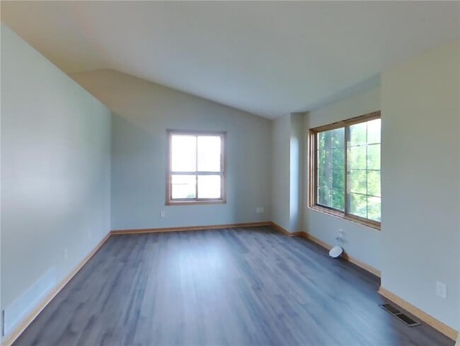 2200 Buffalo Ridge Dr in Buffalo, MN - Building Photo - Building Photo