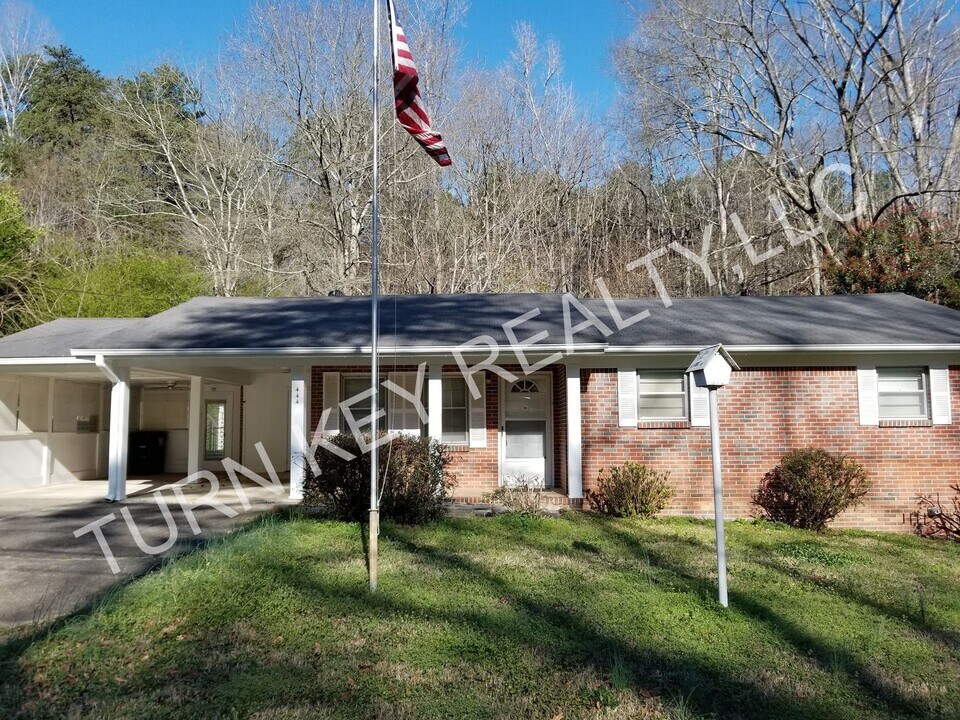 444 Harden Rd in Gardendale, AL - Building Photo