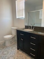 11514 Emelita St in North Hollywood, CA - Building Photo